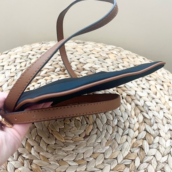 Michael Kors black canvas crossbody bag - Picture 4 of 7